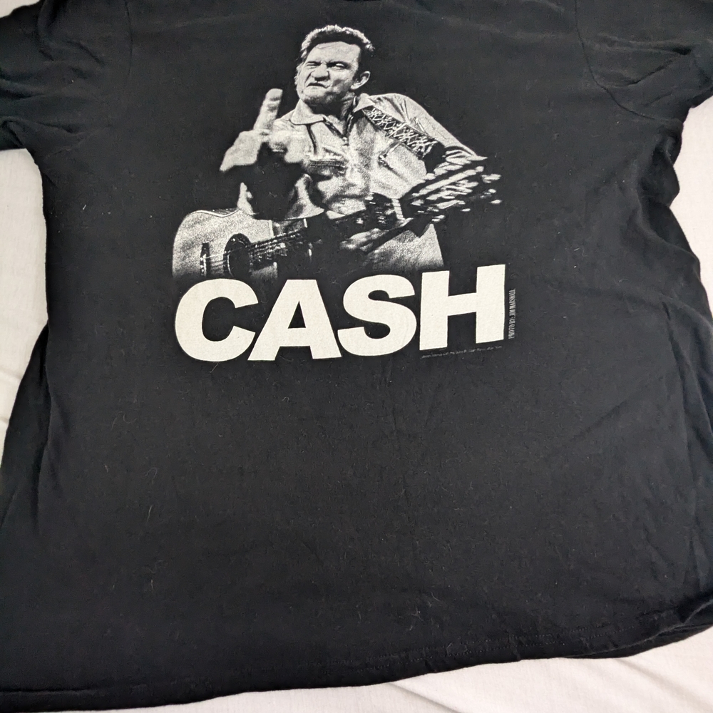 Johnny Cash Black Short Sleeve Tee with Guitar Graphic XXL